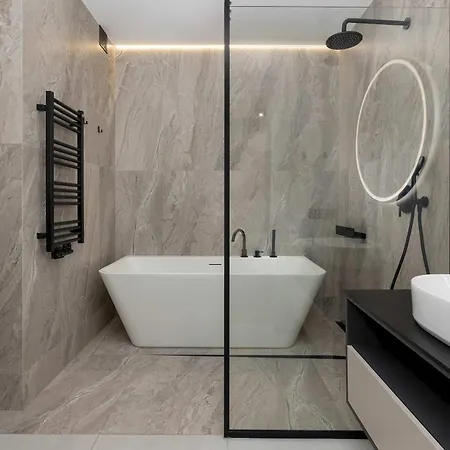 Apartment Modern With Ac & Parking In By Renters *