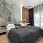 Modern With Ac & Parking In By Renters Wroclaw