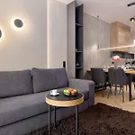 Modern With Ac & Parking In By Renters Lägenhet *