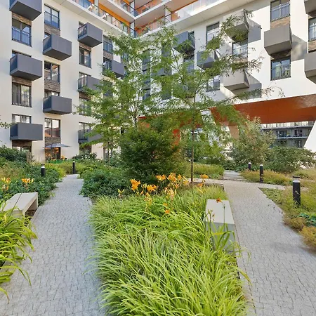 Daire Modern With Ac & Parking In By Renters *