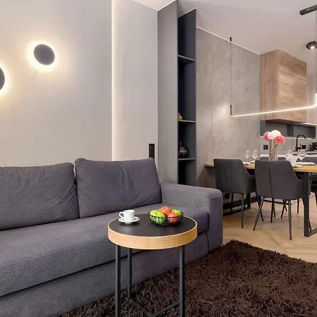 Modern With Ac & Parking In By Renters Appartement *