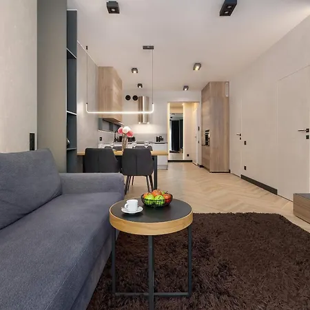 アパート Modern With Ac & Parking In By Renters ヴロツワフ